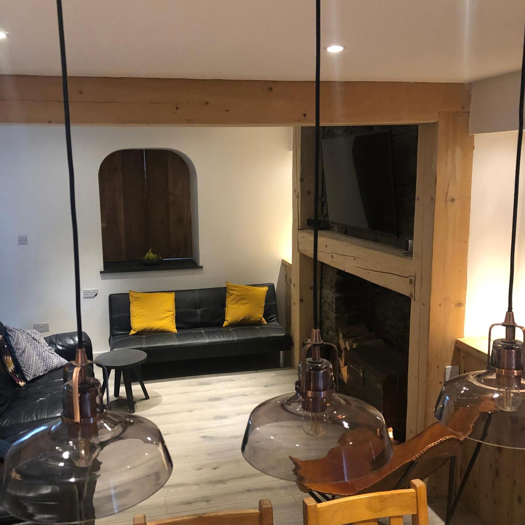 Clydach Cottages لينيلي المظهر الخارجي الصورة